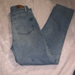 BDG light wash straigt leg  jeans